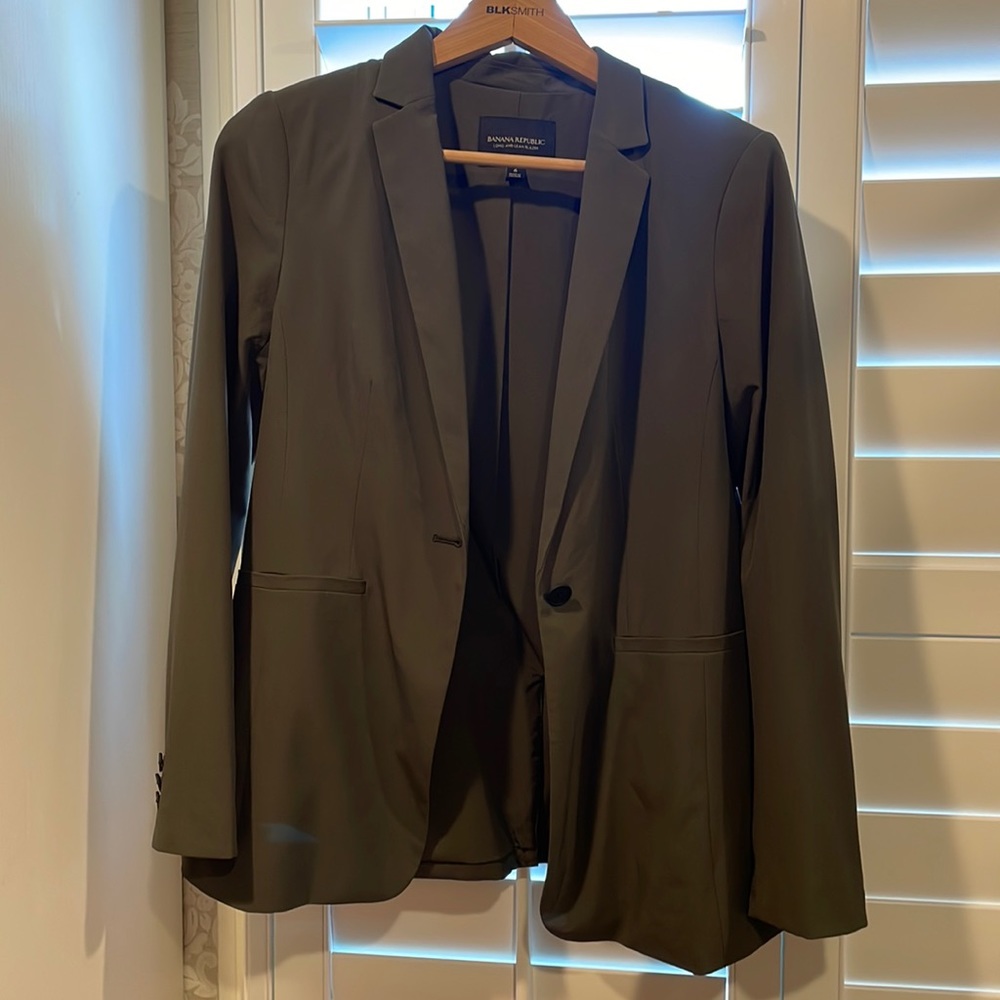 Banana Republic Long and Lean Blazer in Olive.